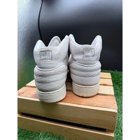 Nike Air Python - White- Size 10.5M - Picture 7 of 10